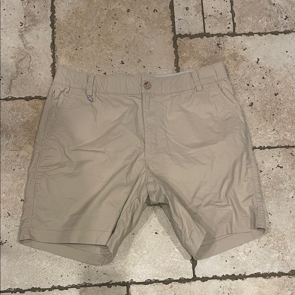 Columbia PFG Men's Beige Flat Front Shorts